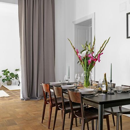 Oomph Koszyki Luxurious Apartments Warszawa Eksteriør billede