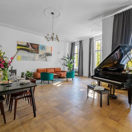 Oomph Koszyki Luxurious Apartments Warszawa Eksteriør billede