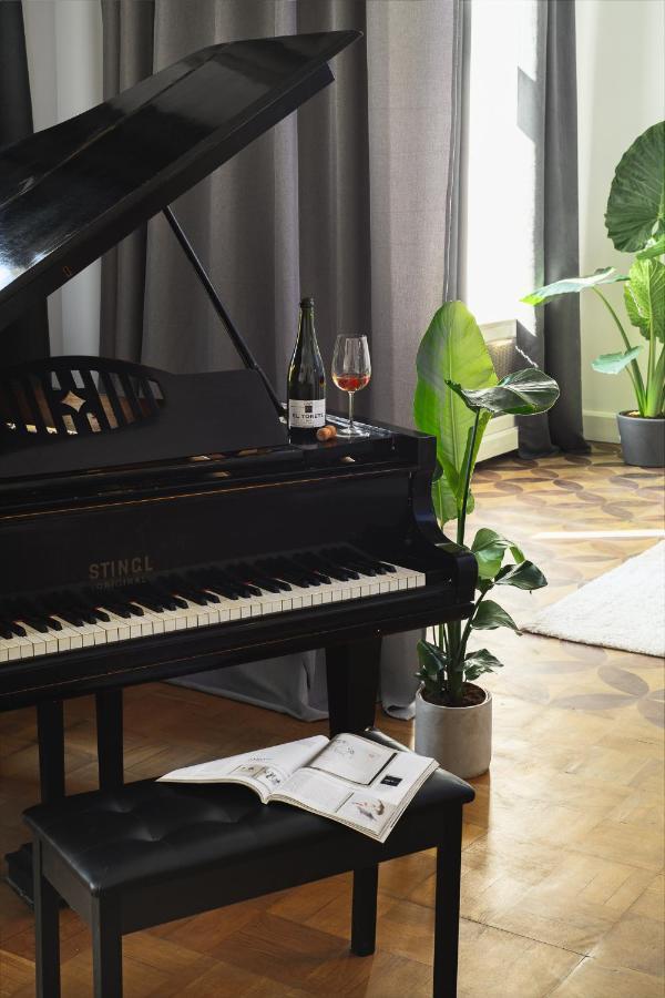 Oomph Koszyki Luxurious Apartments Warszawa Eksteriør billede