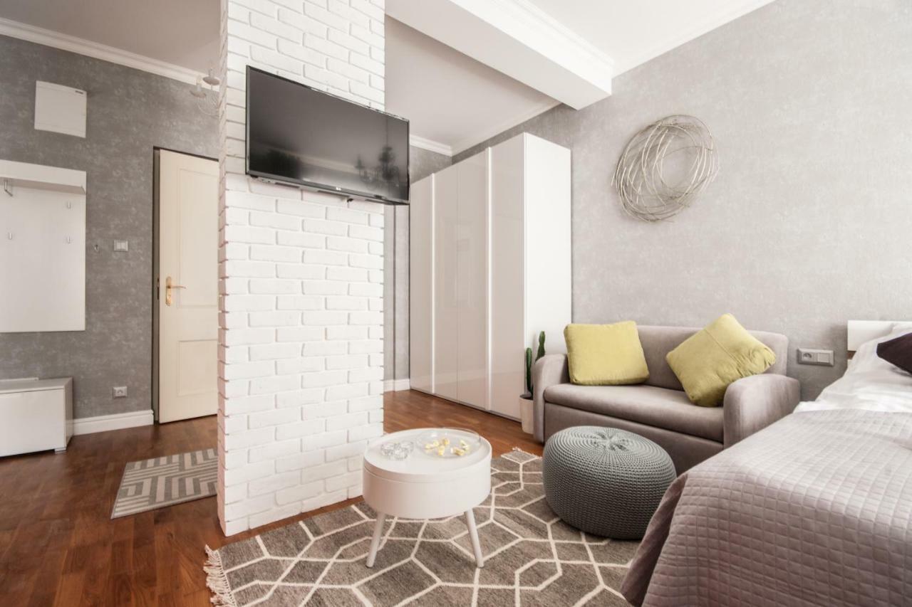 Oomph Koszyki Luxurious Apartments Warszawa Eksteriør billede